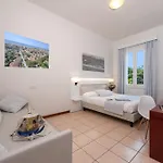 Hotel La Pace