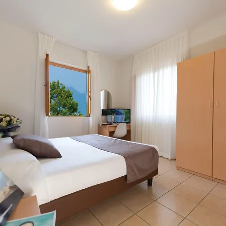 La Pace Forte dei Marmi