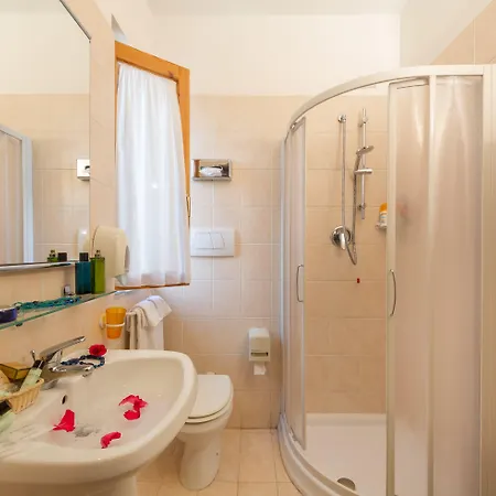 La Pace Forte dei Marmi