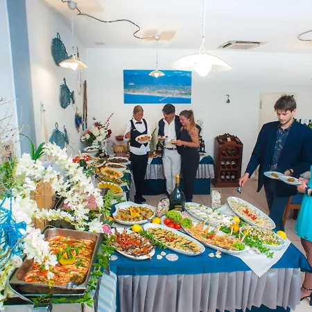 La Pace Forte dei Marmi