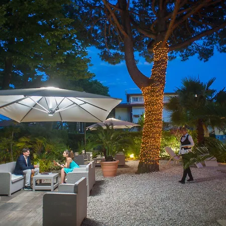 La Pace Forte dei Marmi