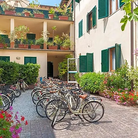 La Pace Hotel