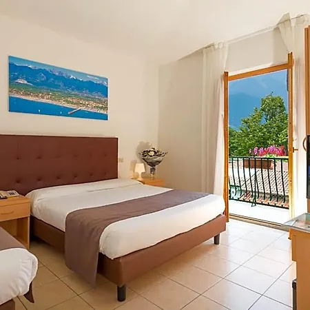 La Pace Forte dei Marmi
