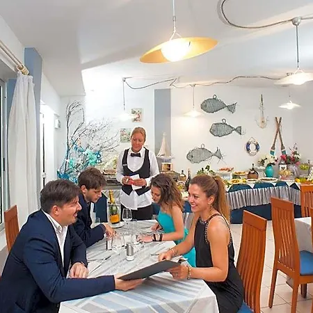 La Pace Hotel 3*