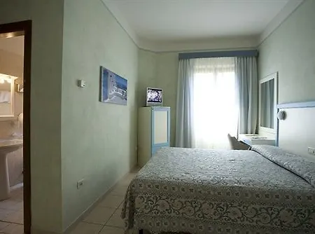 La Pace 3* פורטה דיי מארמי